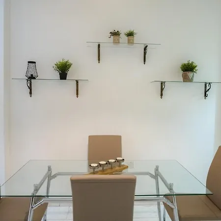 Angela's Luxury * Larnaca